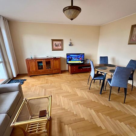 Apartament Elizabeth กดิเนีย ภายนอก รูปภาพ