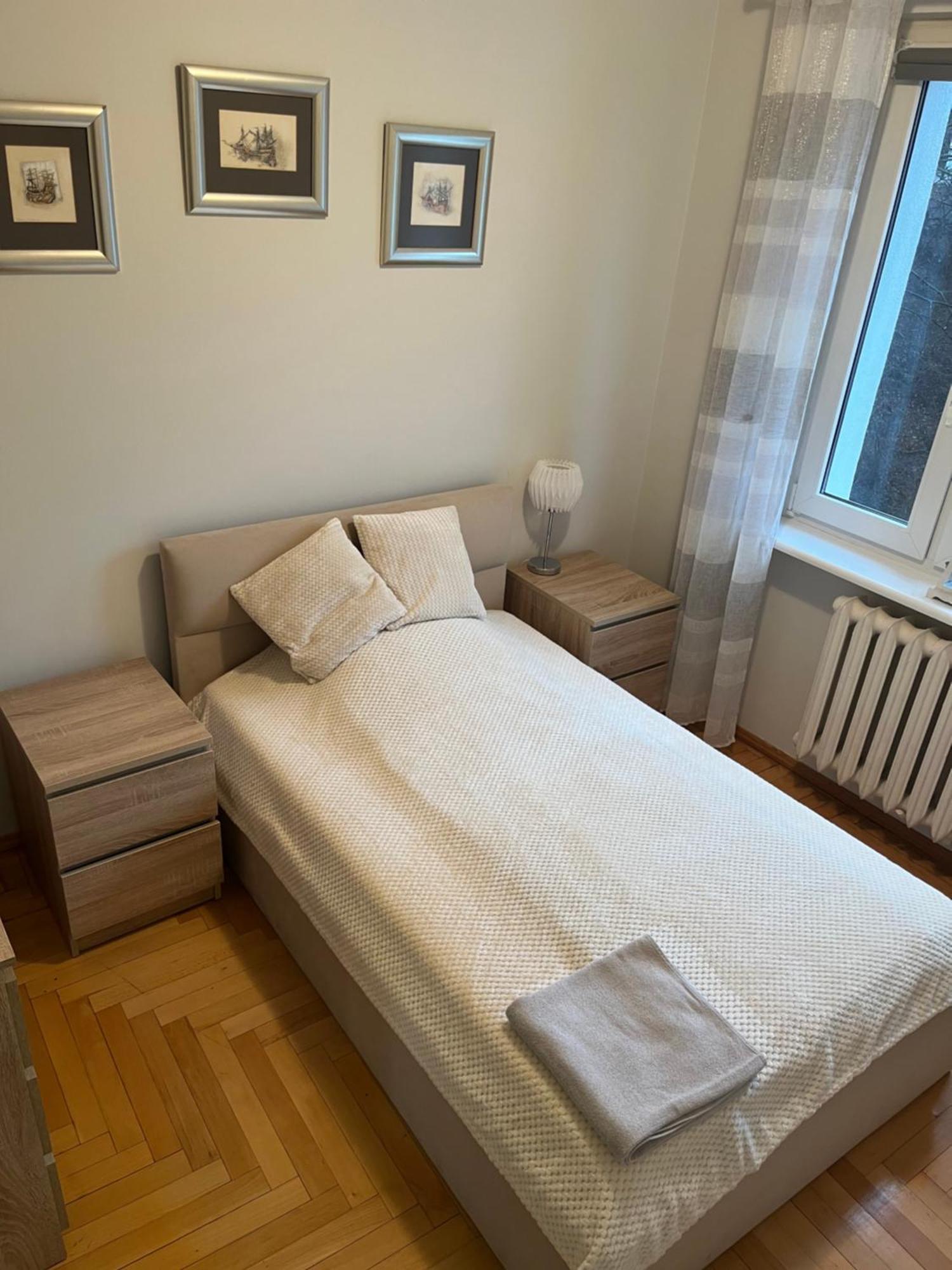 Apartament Elizabeth กดิเนีย ภายนอก รูปภาพ